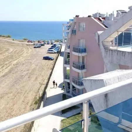 Apartment Sea View 1 Bed With Stunning Ocean Views *